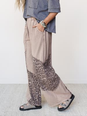 Printed Spirit Wide Leg Pants - Latte S / Latte