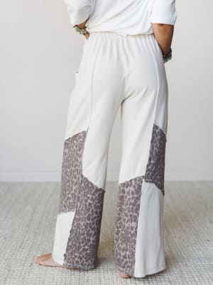 Printed Spirit Wide Leg Pants - Natural S / Natural