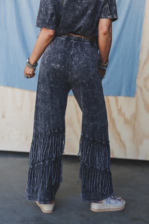 wild-route-fringe-pants-black/Black