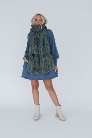 sugar-plum-fringe-scarf-gray/Gray