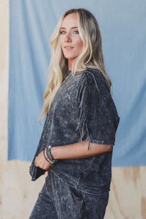 wild-route-fringe-top-black/Black