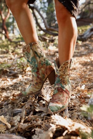 Canyon Rose Boots in Multi from 3BN