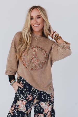Beatrix Pullover: undefined