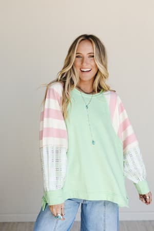bold-moves-contrast-top-green/Green