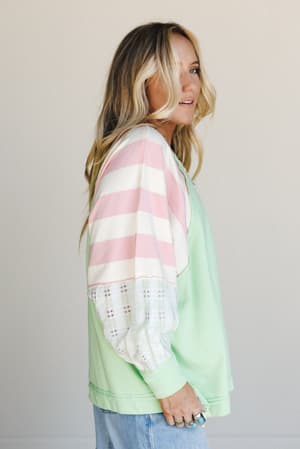 bold-moves-contrast-top-green/Green