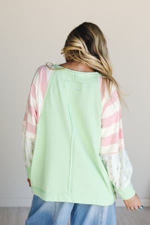 bold-moves-contrast-top-green/Green