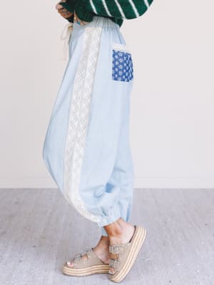 Soul Bloom Pleated Wide Leg Pants: undefined