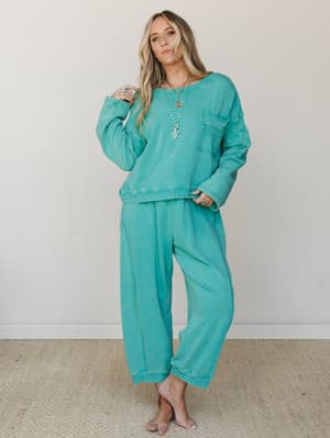Sagebrush Sweat Set: sagebrush-sweat-set-green/Green