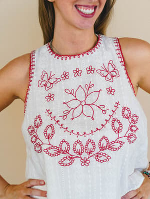 Dreaming of Islands Embroidered Top - Off White Red M / Off White Red