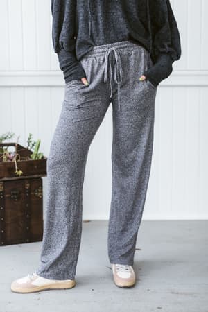 Top Flight Drawstring Pants: undefined