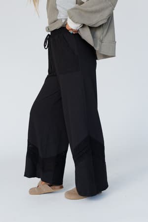 lyrical-wide-leg-pants-black/Black