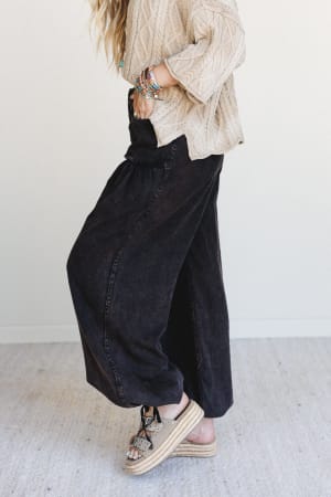 east-bay-loose-fit-cargo-jeans-black/Black