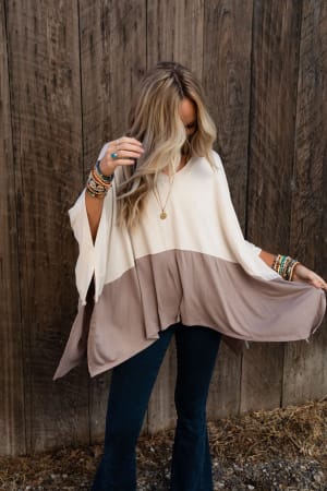 coffee-sunsets-v-neck-top-cream-brown/Cream Mocha