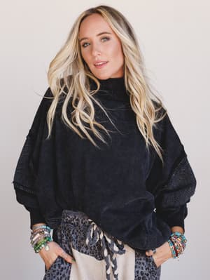 zia-top-black/Black