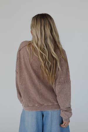 flutterby-pullover-top-mocha/Mocha