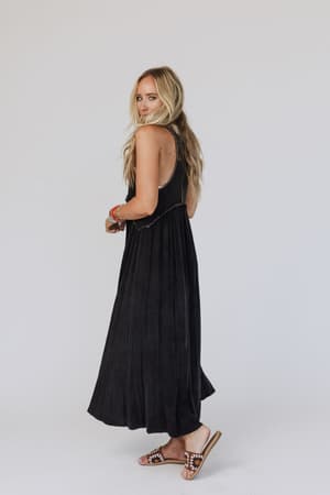 daisy-chain-maxi-dress-black/Black