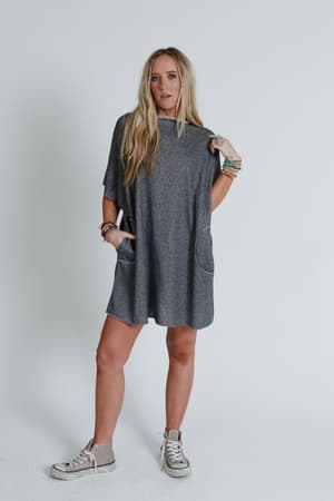 laid-back-luxe-dress-two-tone-black/Two Tone Black
