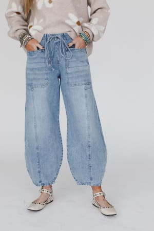 above-it-all-barrel-jeans-light-wash/Blue