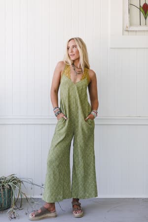 annabelle-printed-jumpsuit-olive/Olive