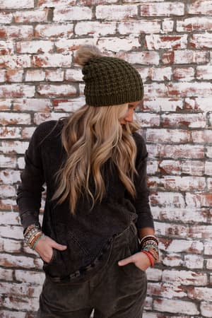 aspen-waffle-knit-faux-fur-beanie-olive/Olive
