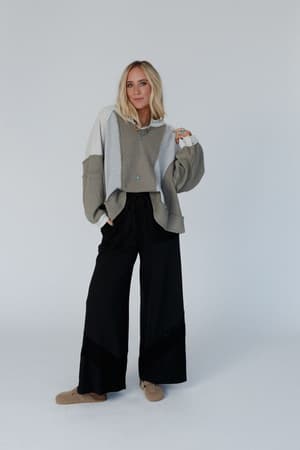 lyrical-wide-leg-pants-black/Black