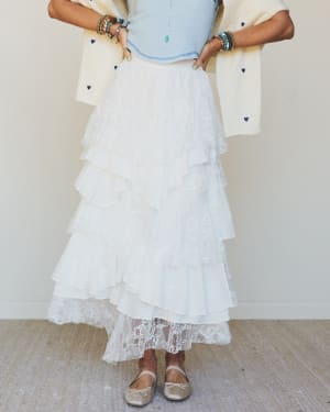 Quiet Getaway Lace Maxi Skirt - Off White L / White