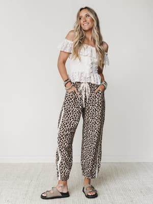 Garden Waves Top
- Cream S / Cream