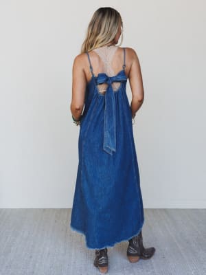 Bowtied Belle Maxi Dress: undefined