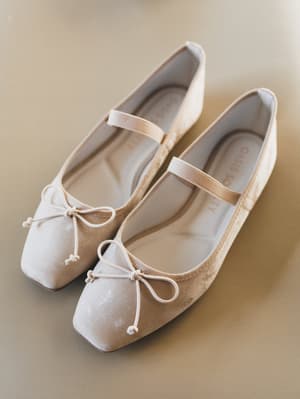 London Flat - Beige 10 / Beige