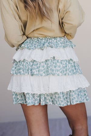 floral-springs-mini-skort-sage/Sage