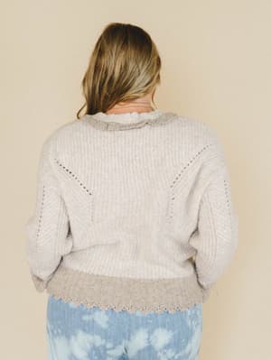 Sewn In Bloom Sweater - Taupe L / Mocha