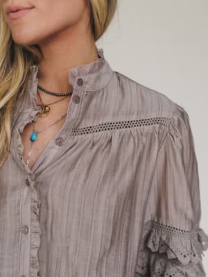 boho-romance-blouse-ash-mocha/Ash Mocha