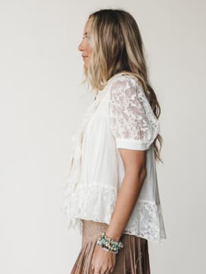 Lace Flower Blouse - Cream S / Cream