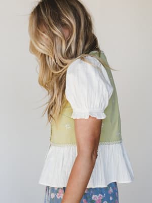 Heart to Hand Top - Light Olive L / Light Olive