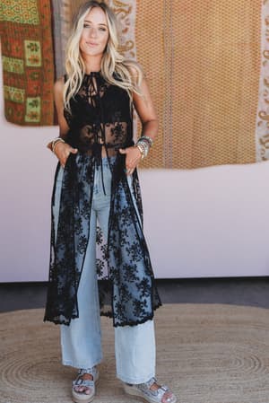 jenny-lace-duster-black/Black