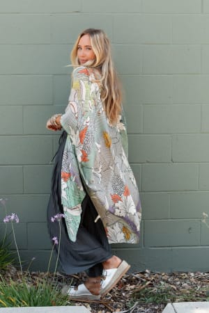 Timber Printed Kimono: undefined