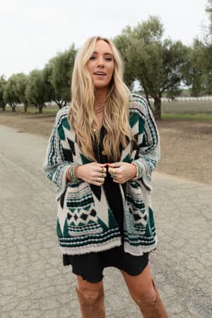 keep-it-up-oversized-cardigan-green/Green