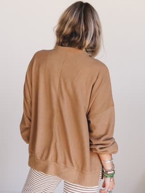 the-nest-brayden-oversized-pullover-camel/Camel