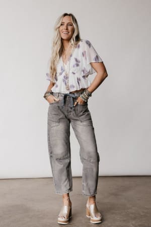 elevated-eyelet-barrell-jeans-gray-wash/Blue