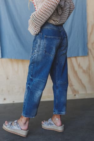 elevated-eyelet-barrel-jeans-medium-wash/Medium Wash