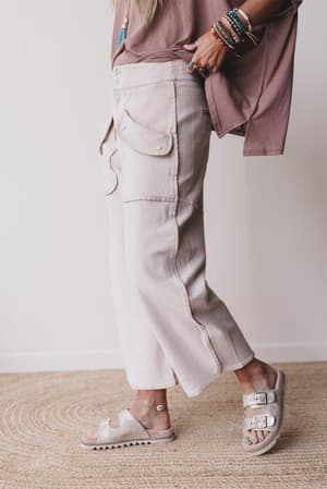 nothing-less-barrel-pants-sand/Beige