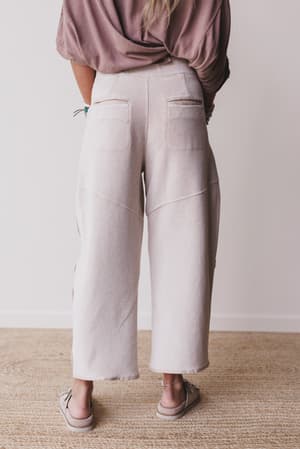 nothing-less-barrel-pants-sand/Beige