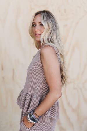 the-nest-only-you-set-acorn/Acorn