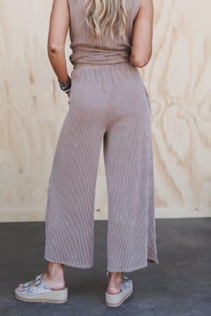 the-nest-only-you-set-acorn/Acorn