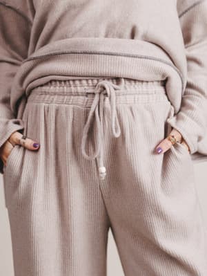 the-nest-mckayla-cozy-set-taupe/Taupe