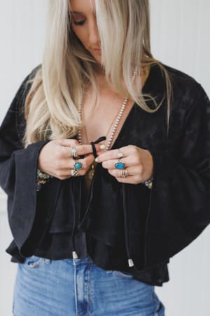 the-nest-wildflower-drift-top-black/Black