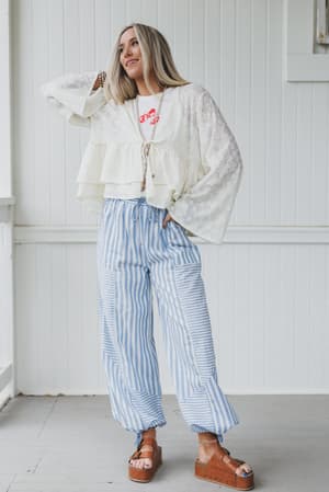 the-nest-wildflower-drift-top-cream/Cream
