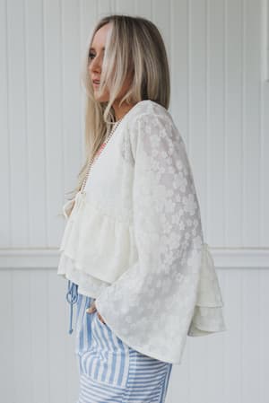 the-nest-wildflower-drift-top-cream/Cream