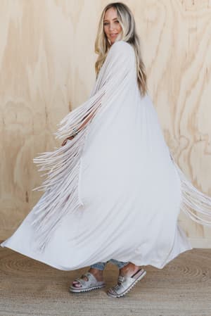 the-nest-showstopper-duster-kimono-oat/Oat
