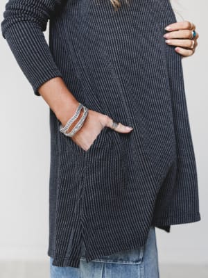 The Nest Classic Layers Cardigan - Charcoal S / Charcoal